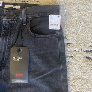 Levi’s 70’s high flare NWT